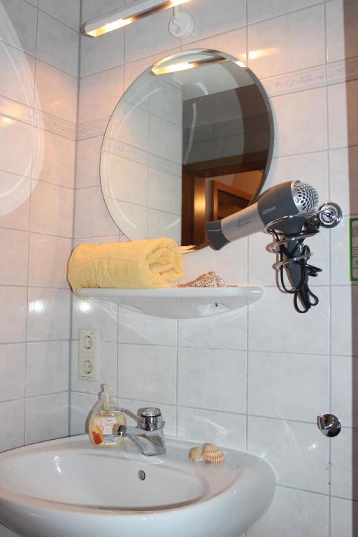 Gasthaus Zur Linde Hotel Glottertal Luaran gambar